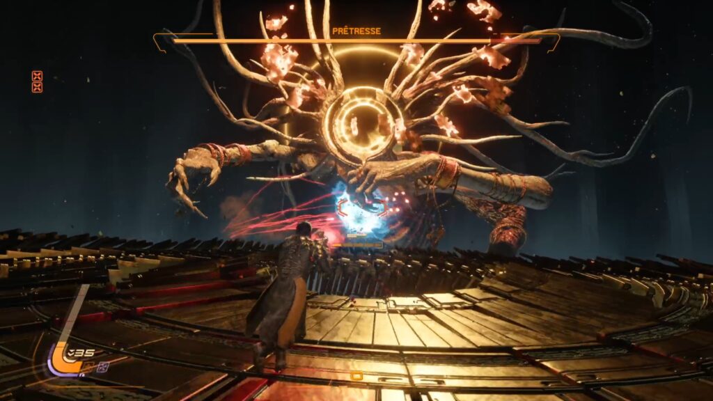 saros pretresse boss technique build arme soluce solution guide fr ps5